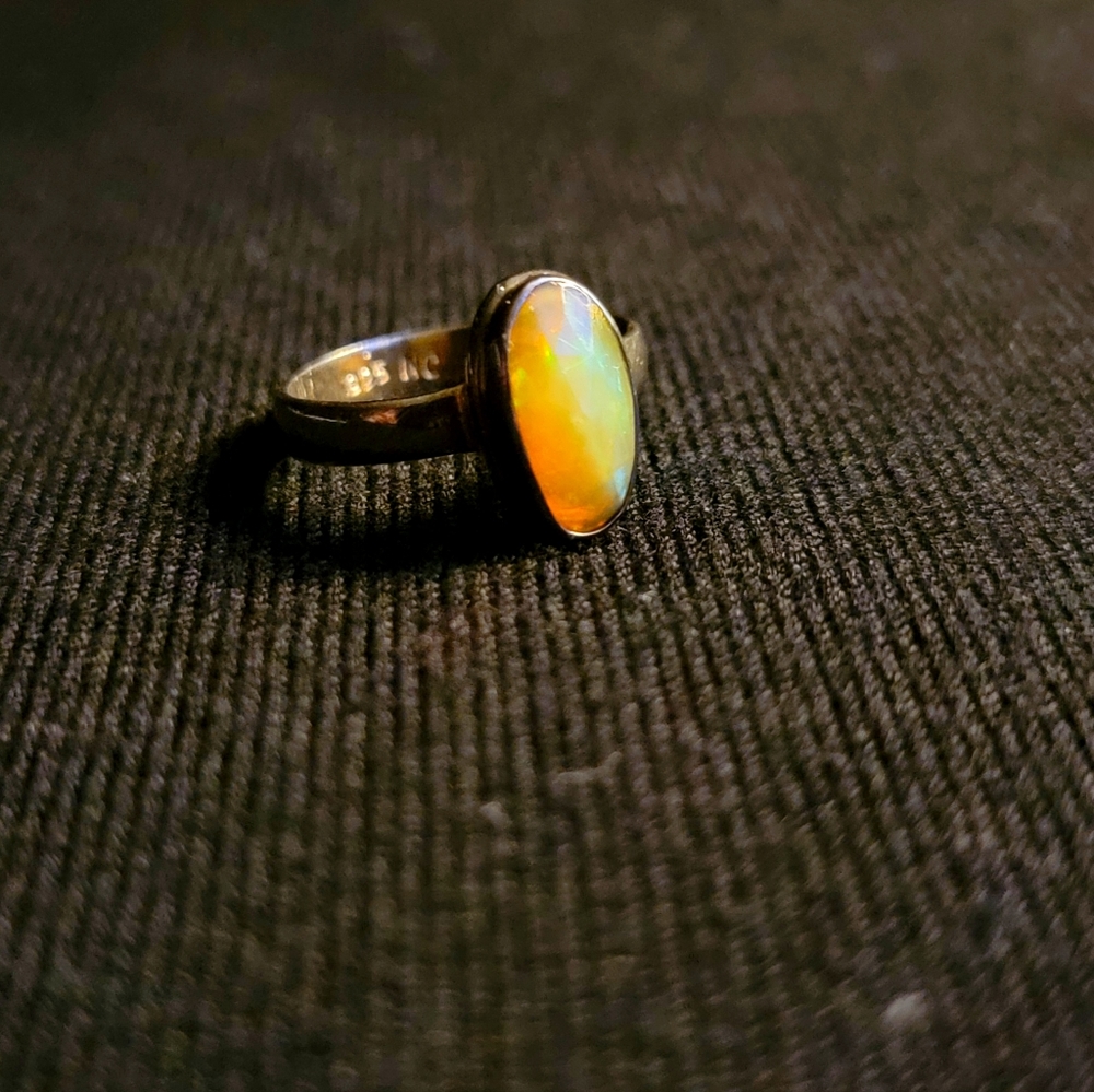 Silver Fire Opal ring size 7.75 - Picture 5 of 5